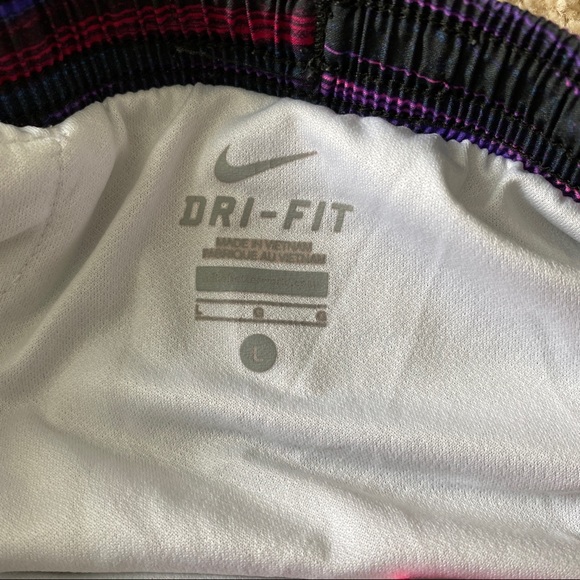 💜SOLD💜 Nike Shorts Youth L - Picture 3 of 4